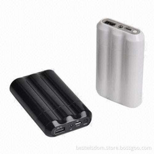 Power Bank with LED Flashlight Function and 7,800mAh Capacity, Suitable for Digital Products